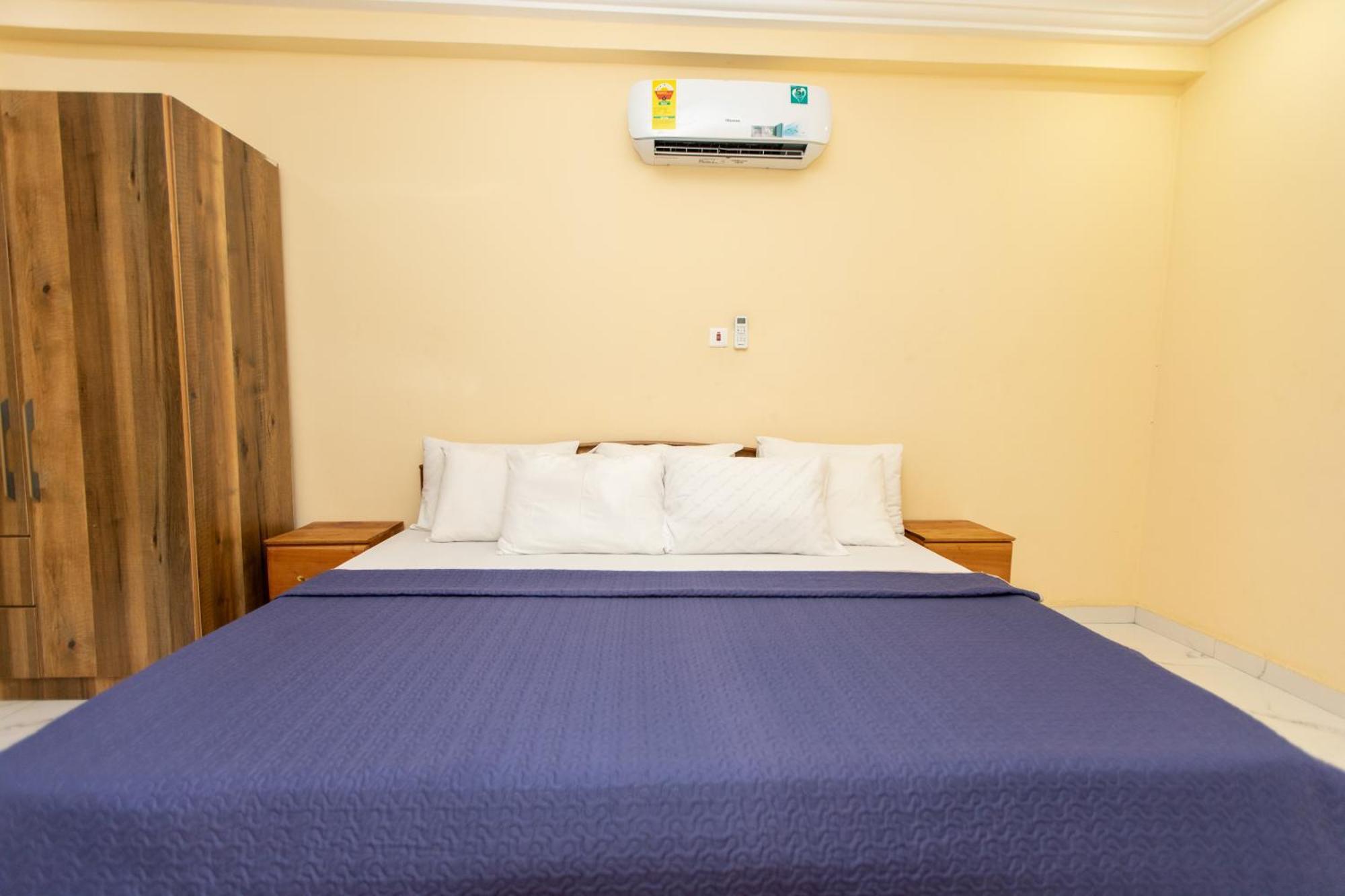 Washington Apartments - Just 25Mins Drive From The Airport Kwashieman Exterior foto